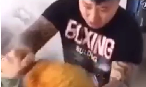 Nể trai trẻ luyện thiết đầu công bằng quả sầu riêng