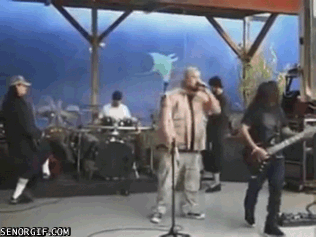 Hát với chả hò này.