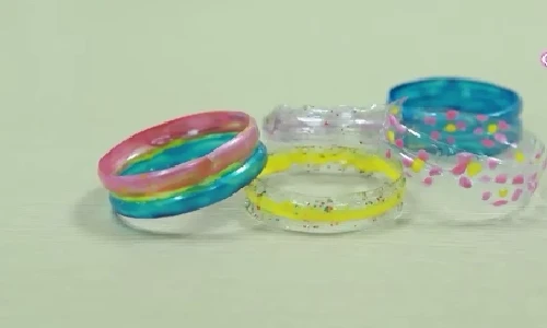 Làm vòng tay từ vỏ chai nhựa cực xinh cho bạn gái