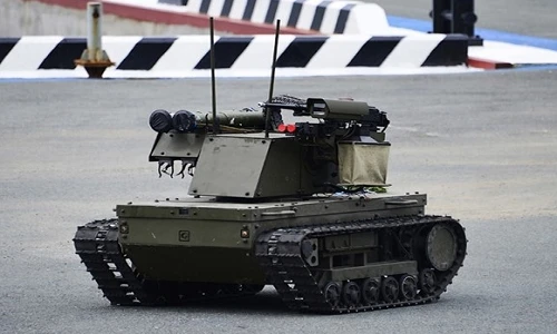 Choáng ngợp với robot chiến đấu hiện đại của quân đội Nga