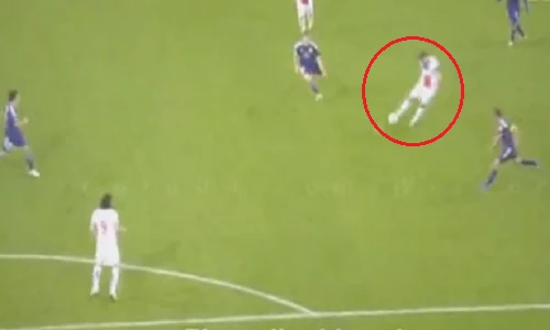 Top 10 cú sút có vận tốc khủng khiếp nhất trong bóng đá