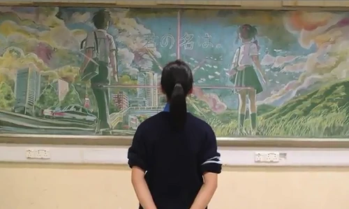 Chiêm ngưỡng bức họa bằng phấn tuyệt đẹp của 3 nữ sinh