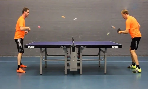 Màn đánh bóng bàn tuyệt đỉnh không xem hơi phí