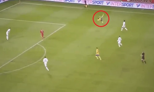 Những pha ghi bàn đẳng cấp nhất thế giới