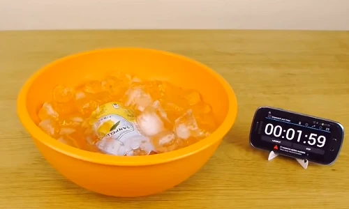 Mẹo làm nước lạnh siêu nhanh không cần tủ lạnh