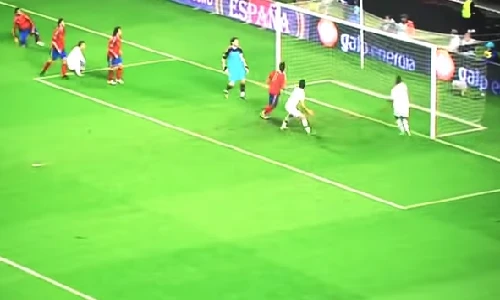 5 siêu phẩm bị từ chối khó hiểu nhất lịch sử bóng đá