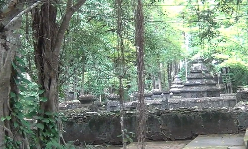 Khám phá nghĩa trang thái giám độc nhất vô nhị Việt Nam