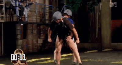 Đi lại vất vả.