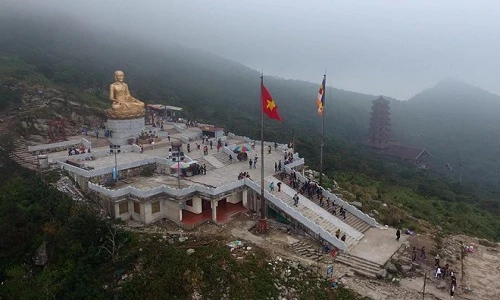 Mãn nhãn ngắm Yên Tử đẹp huyền ảo từ camera bay