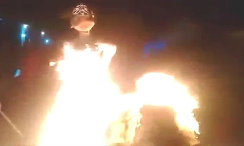 Hình nộm hoa hậu Philippines bị đốt cháy tại Colombia