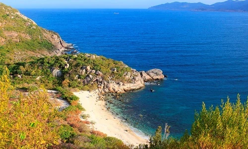 Ảnh: Đón mặt trời mọc tuyệt đẹp ở đảo Bình Ba 