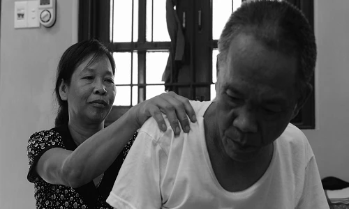 Chùm ảnh: Người thương binh trở về từ cõi chết