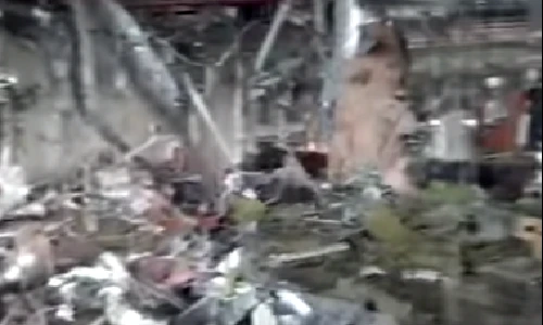 Hình ảnh tan hoang mới nhất của sân bay 750 triệu đô