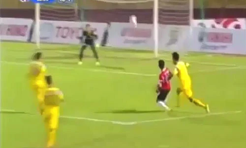 Pha lốp bóng ghi bàn như Messi của cầu thủ Long An