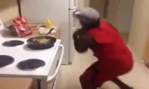 Khi đàn ông vào bếp