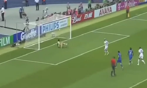 10 cú sút penalty khó quên nhất lịch sử bóng đá