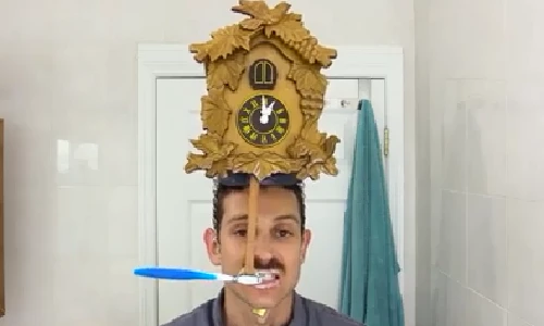 Cách đánh răng chỉ có người lười mới nghĩ ra được