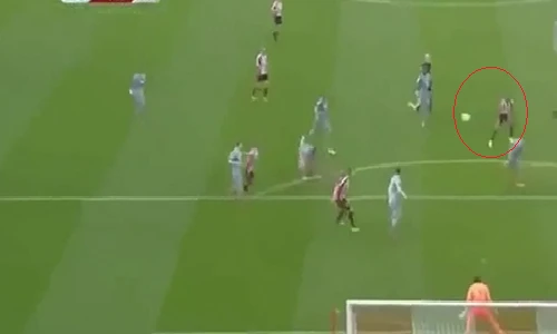 Xem lại siêu phẩm cực đỉnh của Jermain Defoe 