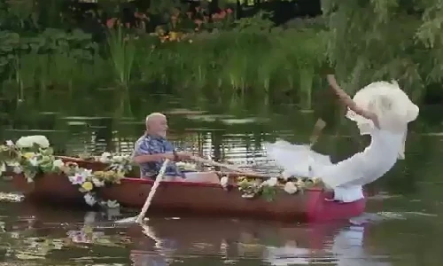 Xuất hiện cô dâu “nhọ” nhất thế giới