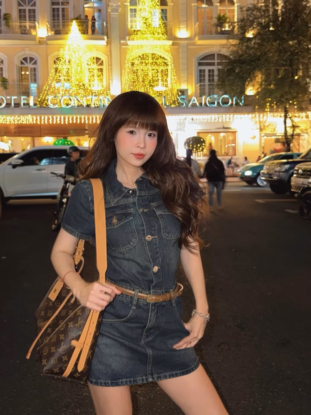 Thúy Kiều (tên đầy đủ là Trần Nguyễn Thị Thúy Kiều) bắt đầu được khán giả biết đến qua chương trình Thách thức danh hài. Sau khi gia nhập FAPtv, cô nhanh chóng chiếm trọn tình cảm của người xem nhờ nét diễn tự nhiên, hóm hỉnh và vóc dáng nhỏ nhắn "hack tuổi". (Ảnh: IGNV)