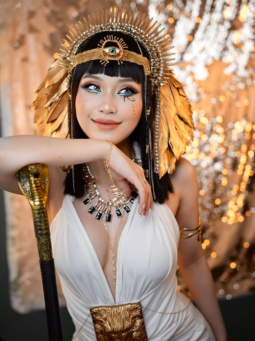 Vốn là một make-up artist, màn biến hình của Quỳnh Thi khiến nhiều người mãn nhãn.