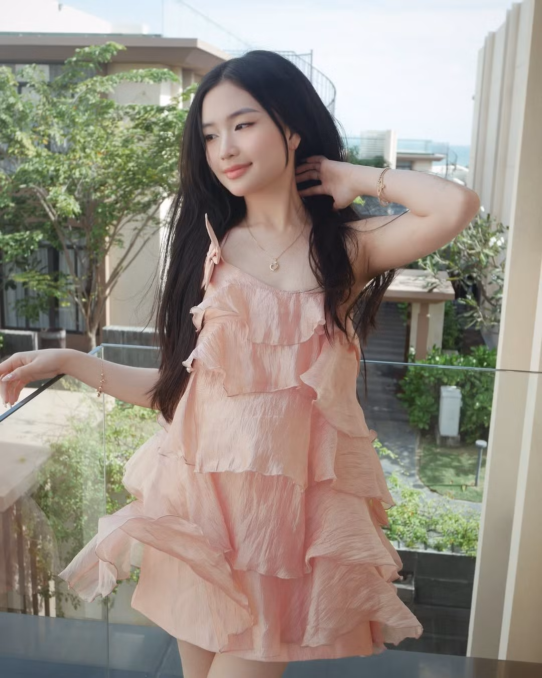 Trước đây, người hâm mộ thường thấy một Thảo Vy nữ tính, trong sáng. Tuy nhiên, thời gian gần đây, cô nàng đang dần chuyển mình sang hình tượng trưởng thành và nóng bỏng hơn. (Ảnh: IGNV)