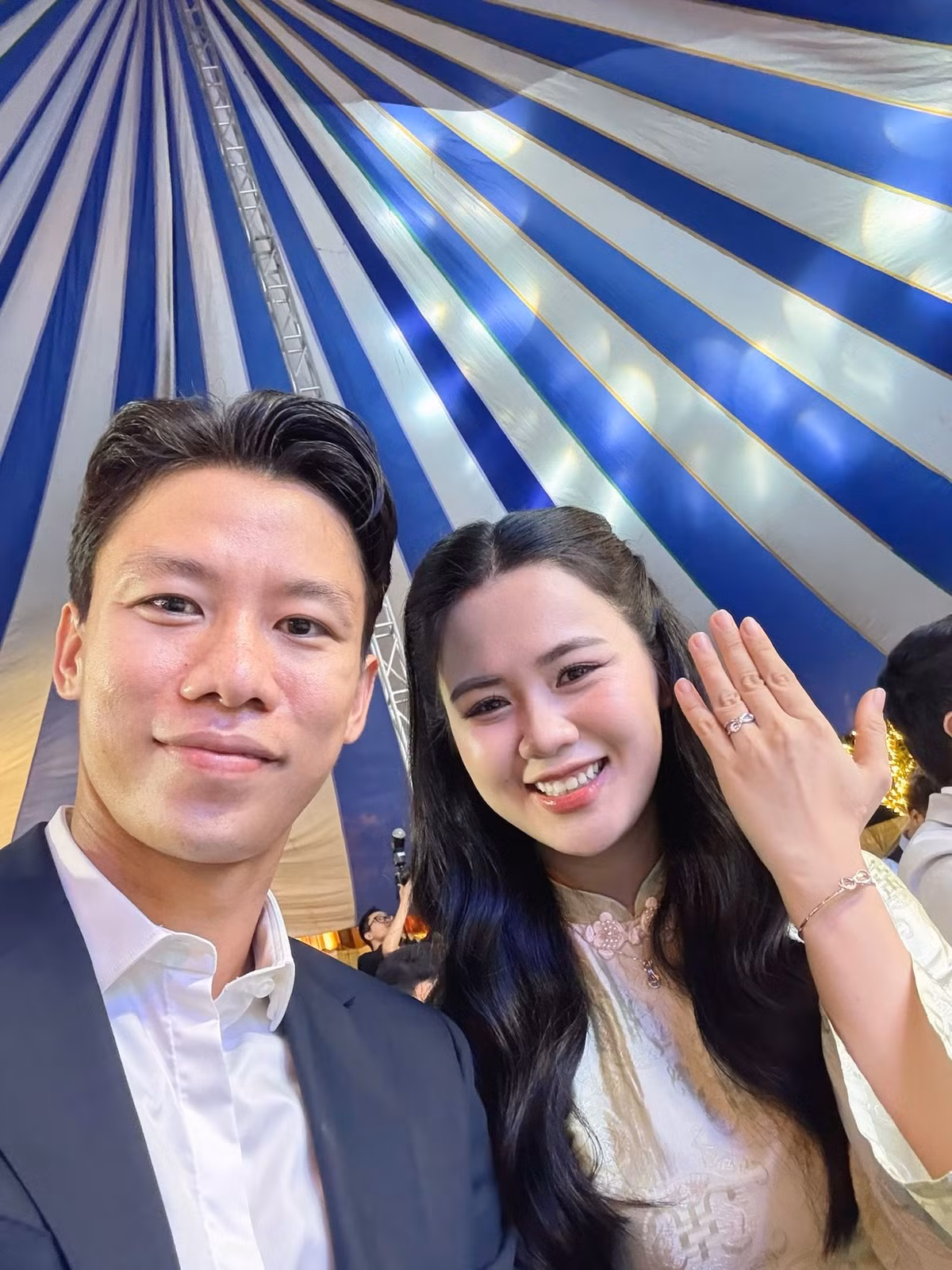 Hiện tại, Quế Ngọc Hải là cầu thủ bóng đá Câu lạc bộ (CLB) Đông Á Thanh Hóa.Trong suốt sự nghiệp cầu thủ cho đến hiện tại, anh từng giành được nhiều thành tích. (Ảnh: FB Dương Thuỳ Phương)