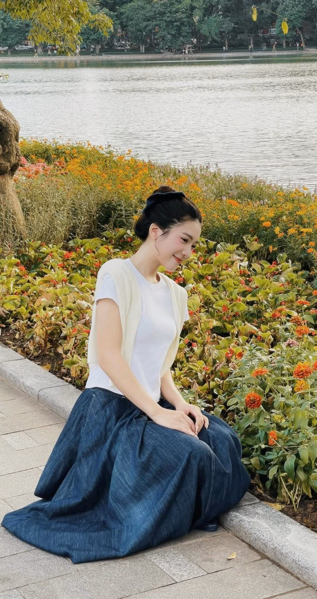 Đặc biệt, thời tiết Hà Nội vào thu với cái nắng hanh hao, bớt đi sự nóng nực của ngày hè rất thích hợp để dạo phố, chụp ảnh. (Ảnh: Tổng hợp)