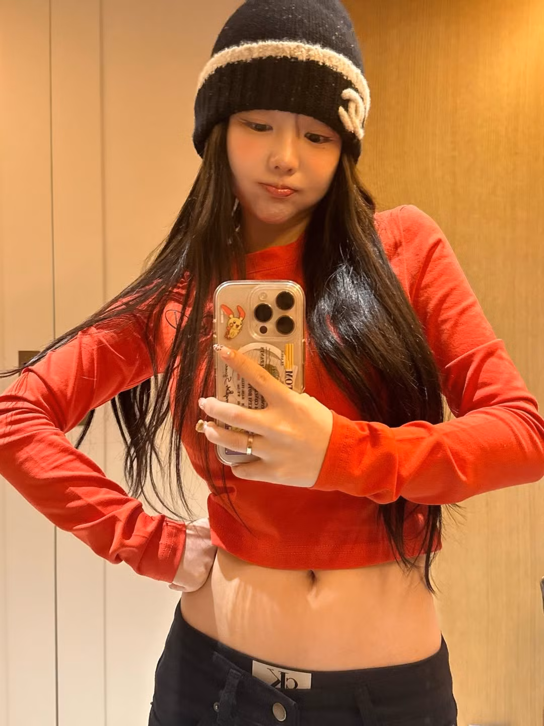 Sở hữu chiều cao khiêm tốn chỉ 1m49, thế nhưng cách phối đồ của nàng hot mom luôn khiến người đối diện phải trầm trồ. (Ảnh: IG @kisy0729)