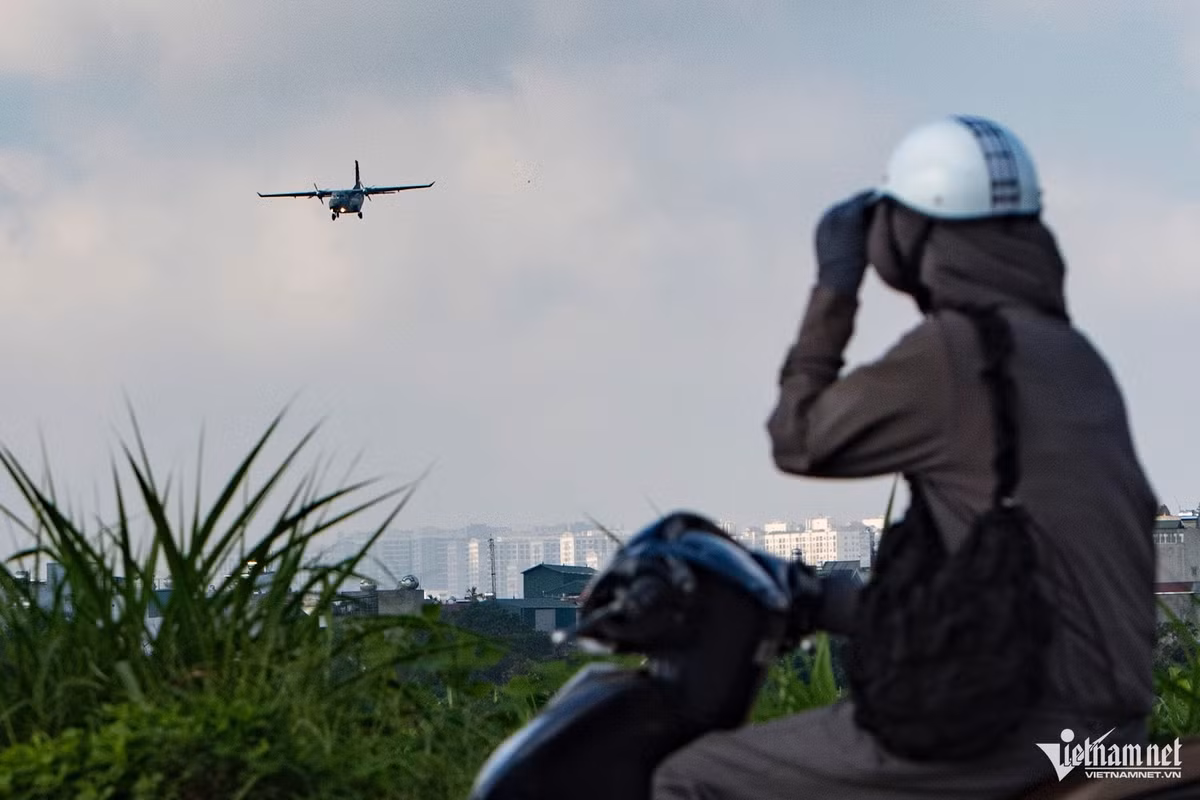 Sự chênh lệch về kích thước, trọng lượng và đặc tính tốc độ bay giữa C-295 và C-212 tạo ra một bài toán khó cho việc tập luyện cho các phi công.