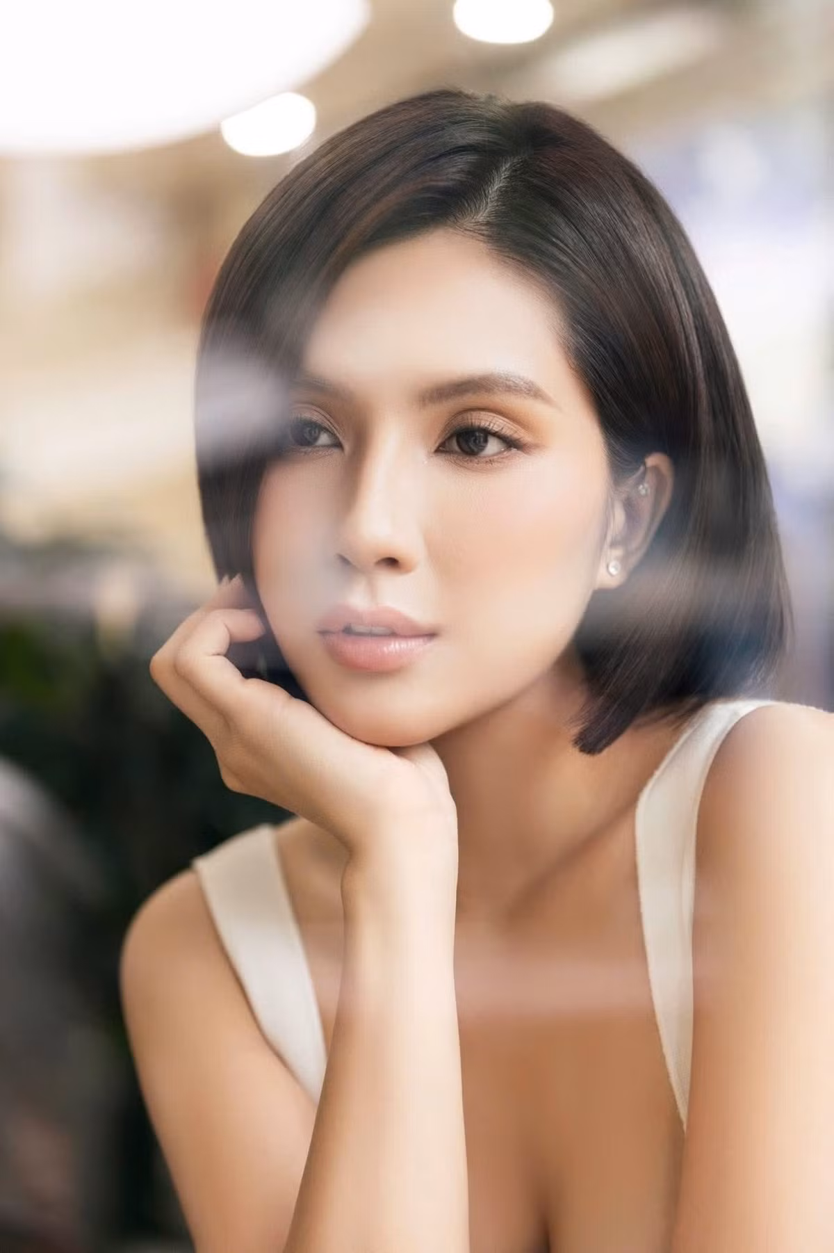 Dưới phần bình luận, khán giả bày tỏ sự lạ lẫm, song dành lời khen cho diện mạo khác lạ của Thiên An: "Tóc ngắn lạ quá bạn", "Slay, tóc ngắn hợp lắm", "Nhìn không ra".