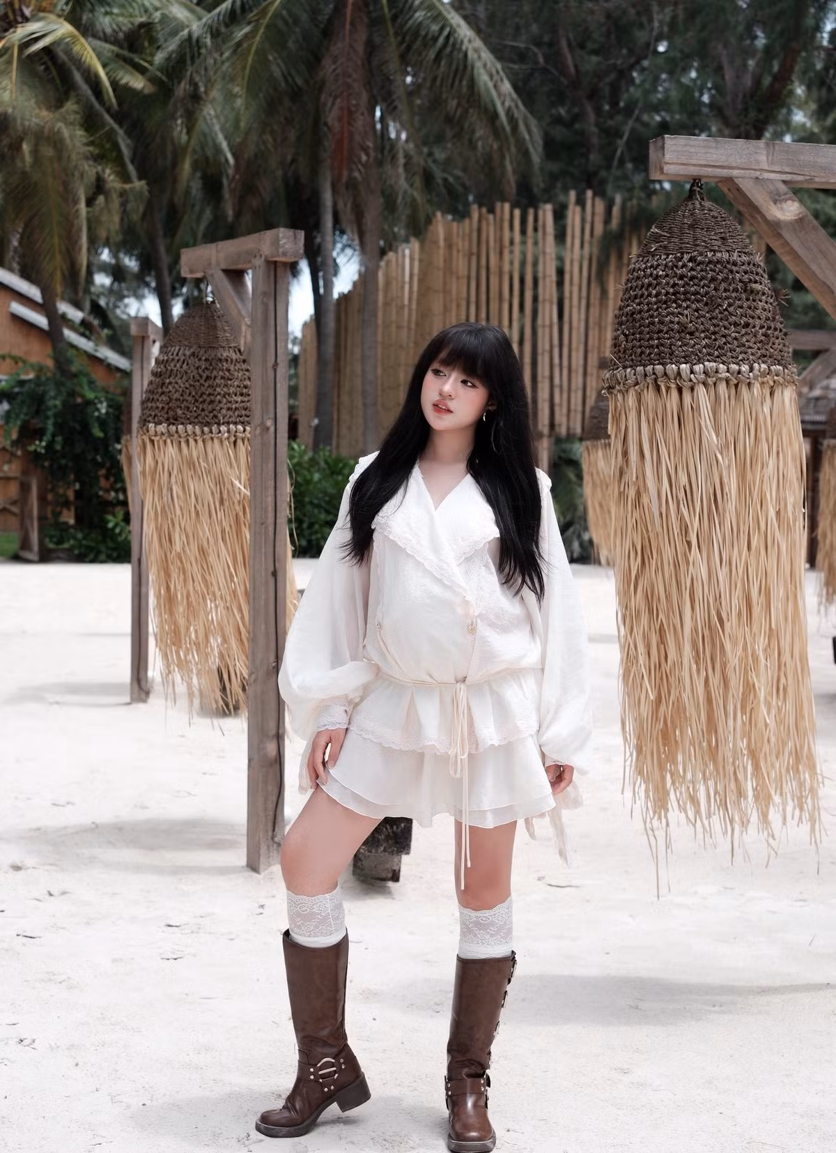 Sau những hào quang và cũng không ít thị phi xoay quanh nhan sắc và phát ngôn, Trần Thanh Tâm đã có những nỗ lực thay đổi, tham gia nhiều cuộc thi khác nhau dù vẫn vấp phải nhiều tranh cãi. (Ảnh: FBNV)