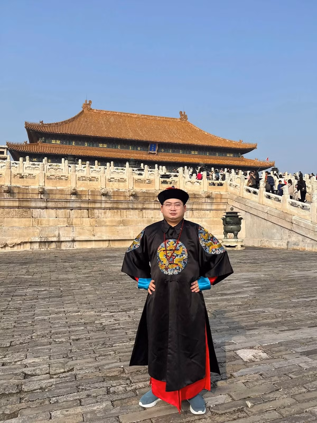 Trên trang cá nhân, anh Hiếu bày tỏ sự thoải mái, thậm chí buồn cười khi mọi người nhận xét như vậy.