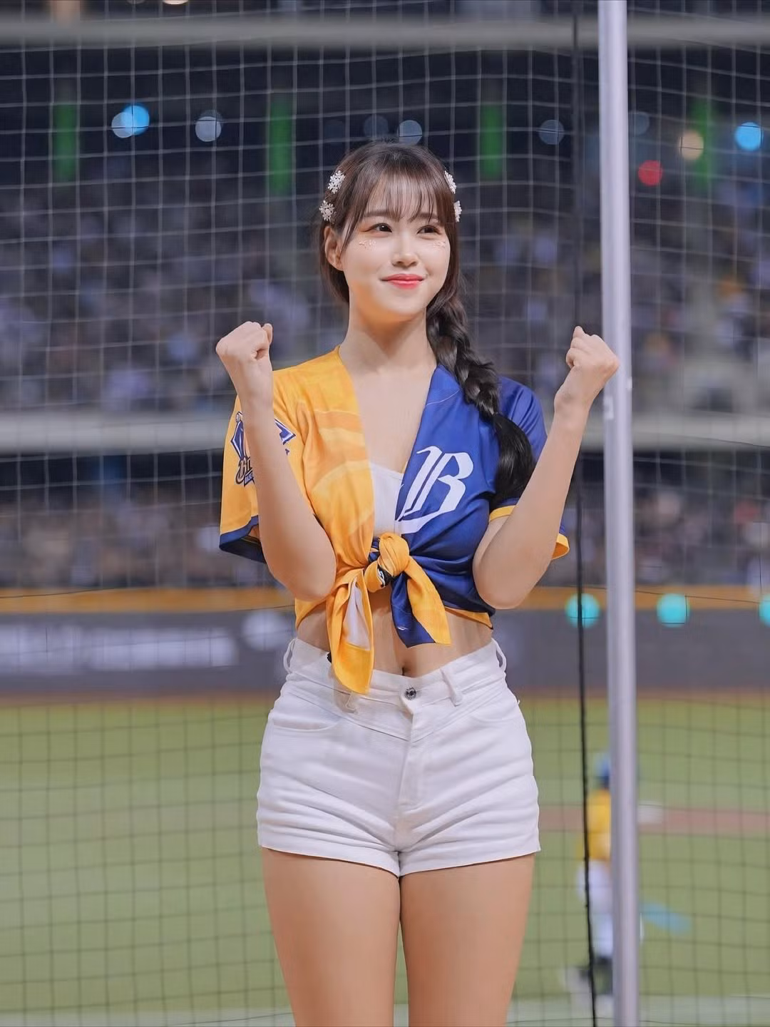 May mắn thay, nỗ lực và lời cầu nguyện của cô đã được đền đáp. Kim Do-ah vui mừng thông báo rằng bố cô đã hoàn thành ca phẫu thuật ung thư vào ngày hôm qua và hiện đang hồi phục rất tốt. (Ảnh: IGNV)