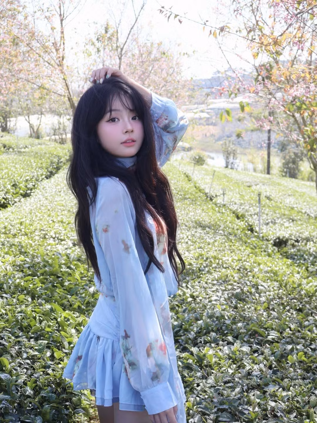 Nhiều người nhận xét rằng thần thái của cô ngày càng thăng hạng, mang vẻ đẹp vừa hiện đại vừa có chút cổ điển, mong manh. (Ảnh: IGNV)