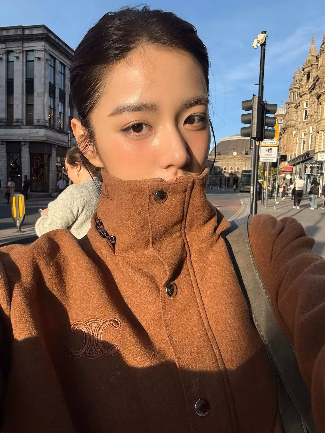Người hâm mộ của cô nàng đều dành lời khen ngợi không ngớt cho sự "vừa xinh vừa giỏi" của Minh Hằng, đồng thời bày tỏ niềm tự hào khi thấy cô ngày càng trưởng thành và thành công. (Ảnh: IG @cas.naf)
