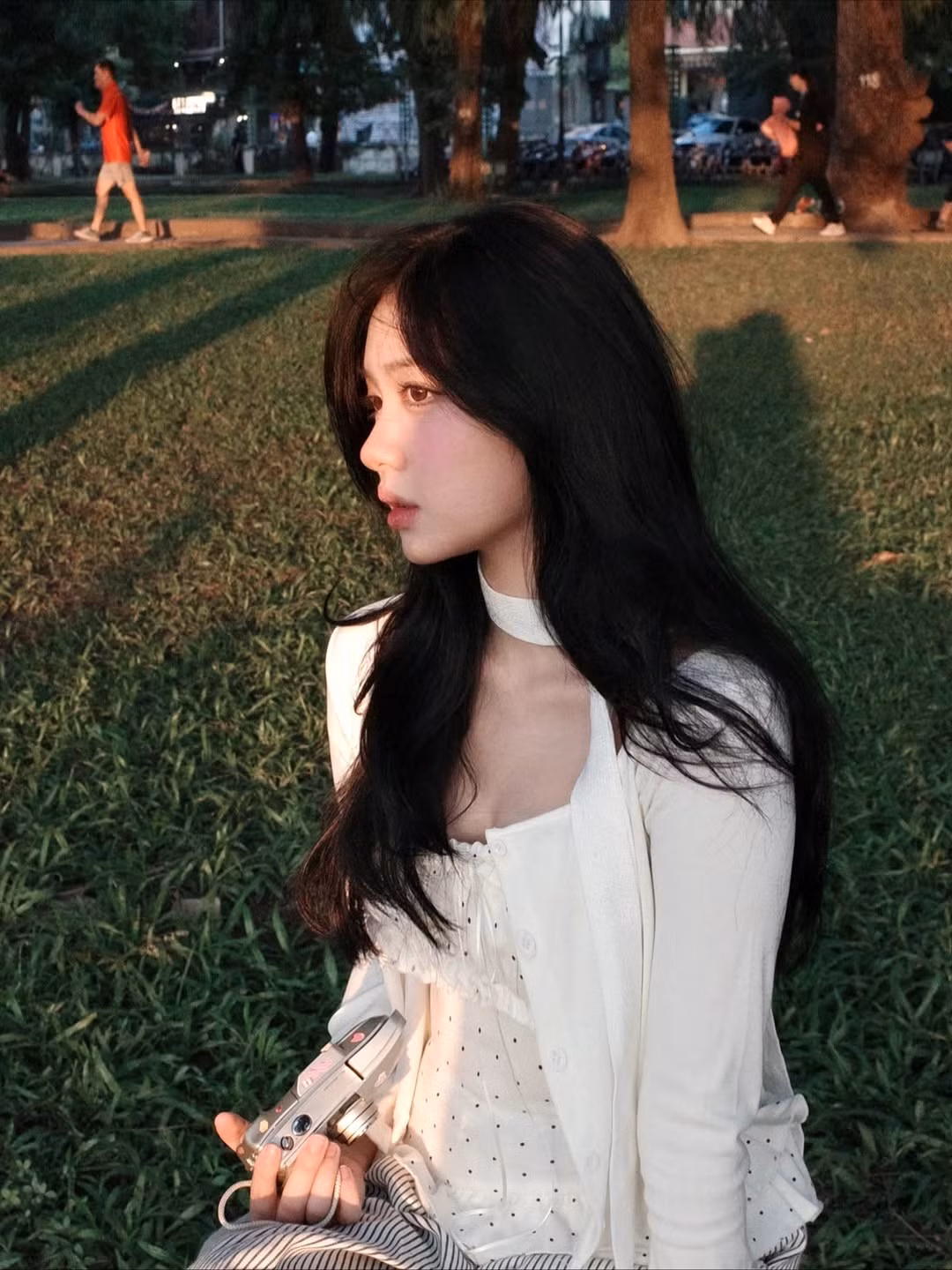 Không chỉ gây ấn tượng với gương mặt khả ái, Vũ Ánh Nguyệt còn được khen ngợi bởi gu thời trang tinh tế và nữ tính. (Ảnh: IGNV)