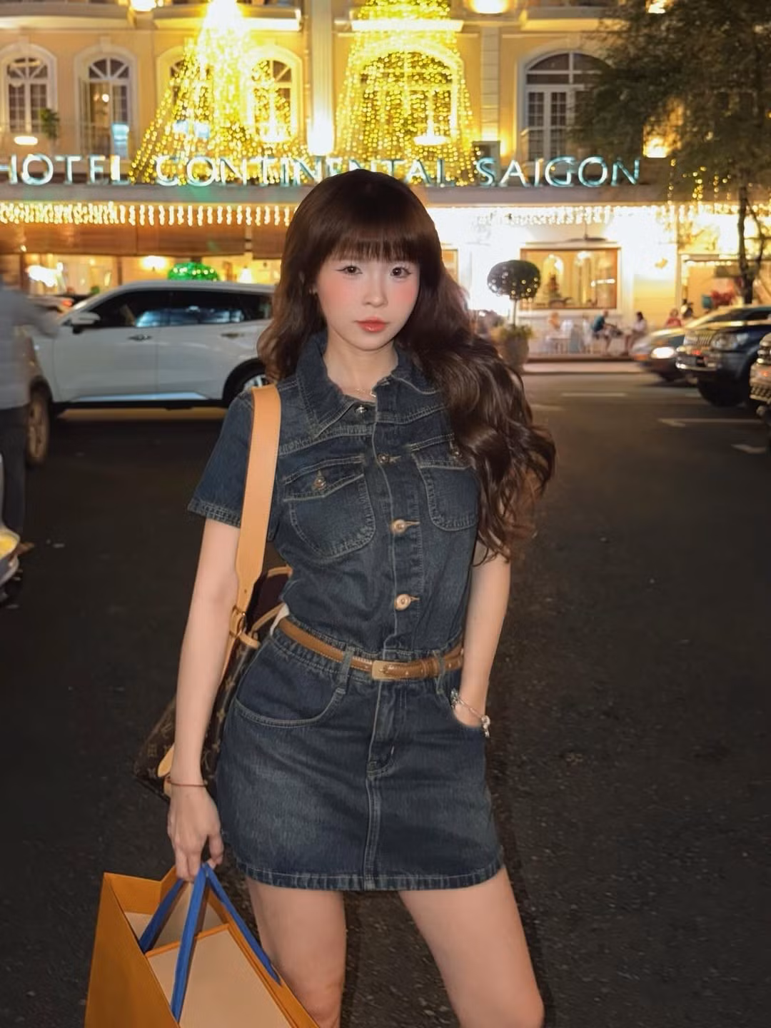 Ngoài đóng phim, cô còn rất thành công trong lĩnh vực livestream bán hàng và làm đại diện cho nhiều nhãn hàng mỹ phẩm. (Ảnh: IGNV)