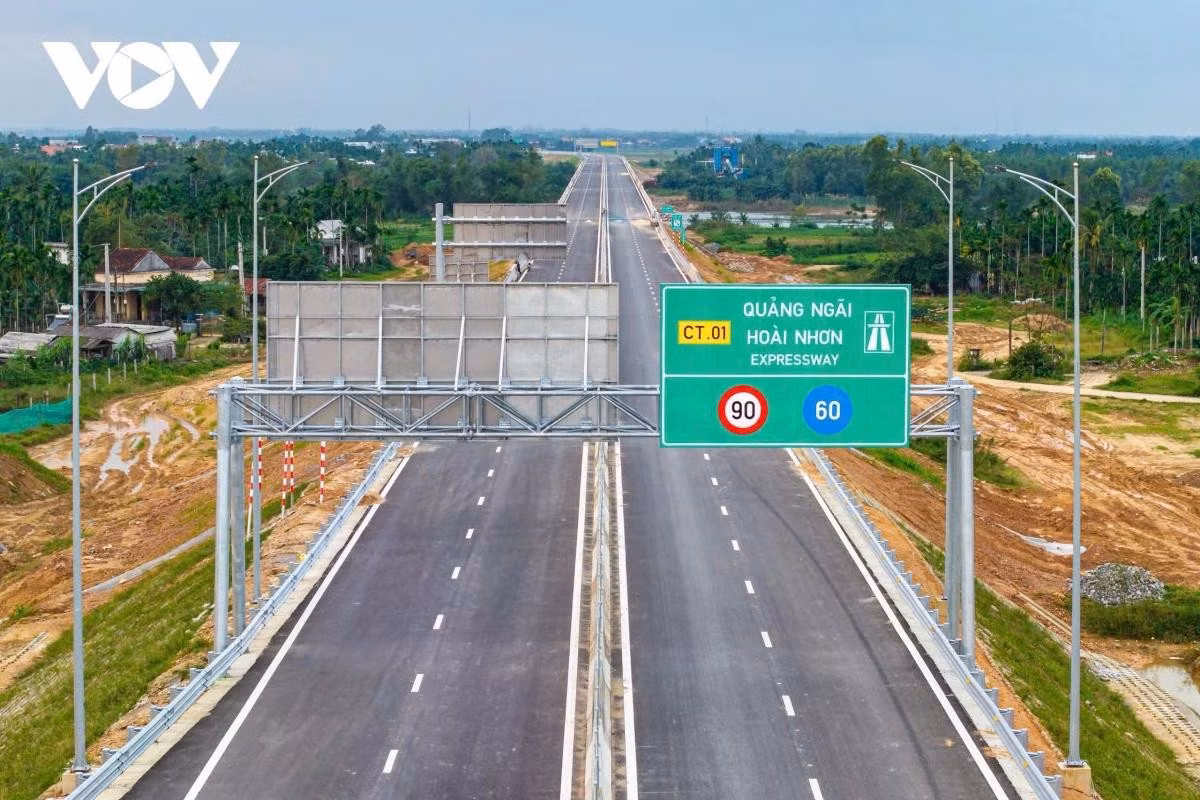 Tuyến cao tốc Quảng Ngãi - Hoài Nhơn được chấp thuận nghiệm thu hoàn thành có điều kiện 44km cuối cùng.