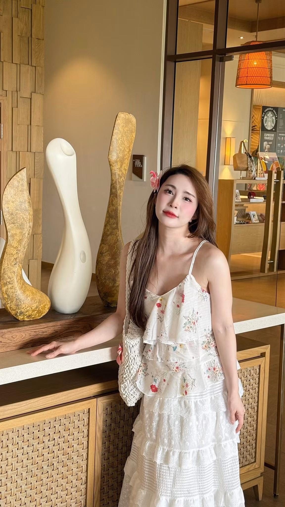 Quỳnh Nga cho biết sau khi kết thúc cuộc thi "Bước nhảy hoàn vũ", cô nỗ lực giữ vòng eo 56 cm bằng nhiều môn thể thao như pickleball, gym, yoga, pilates...