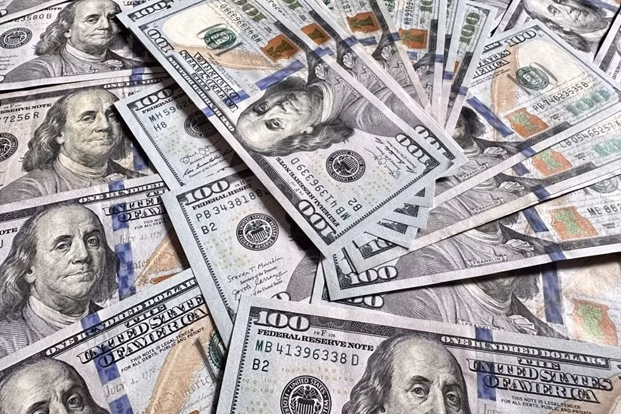 dong-usd-9242.jpg