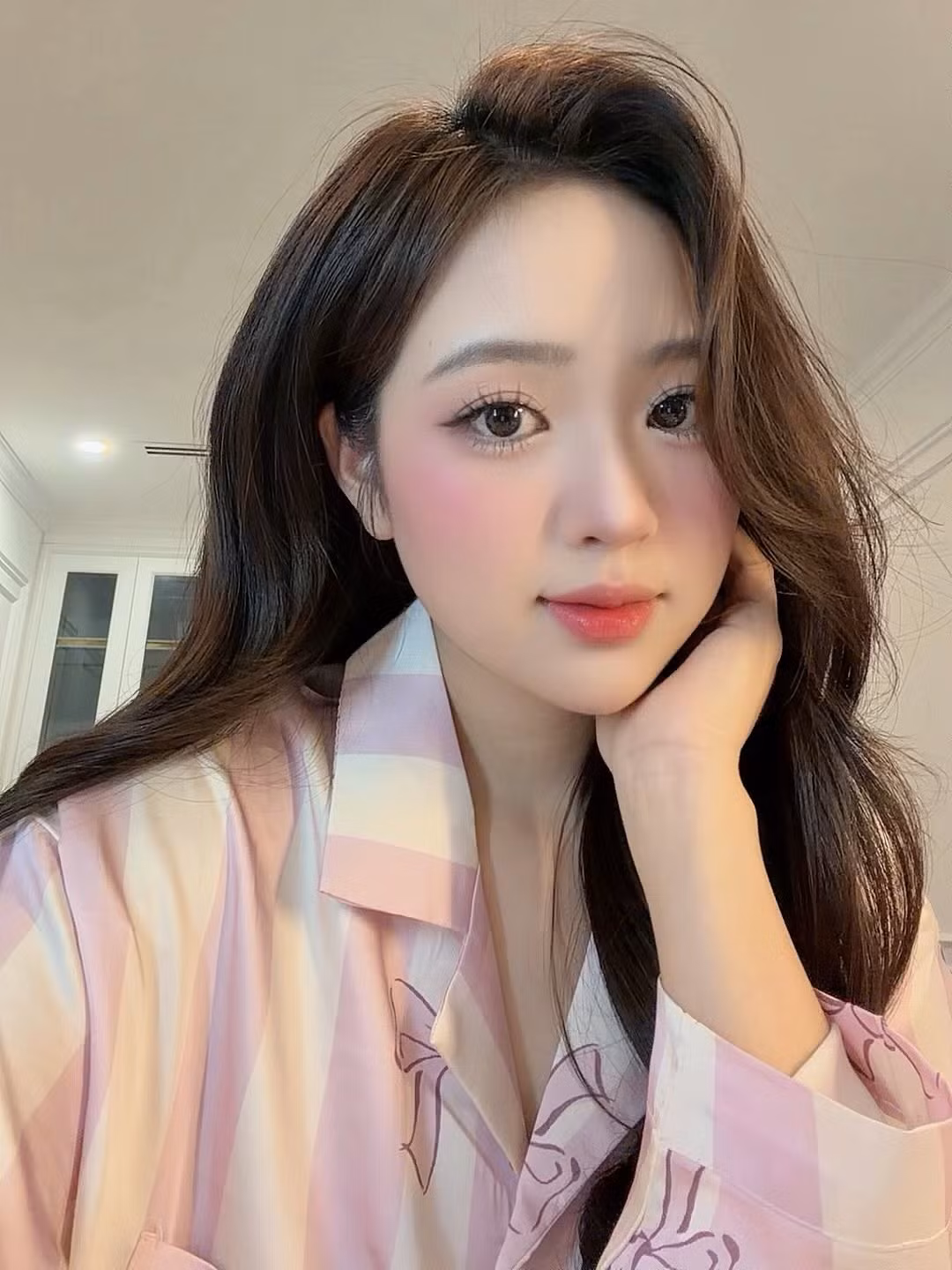 Là một trong những hot girl Hà thành đời đầu, hiện tại Lê Phương Anh vẫn nhận được nhiều sự quan tâm với hơn 600.000 người theo dõi trên Instagram. (Ảnh: IGNV)