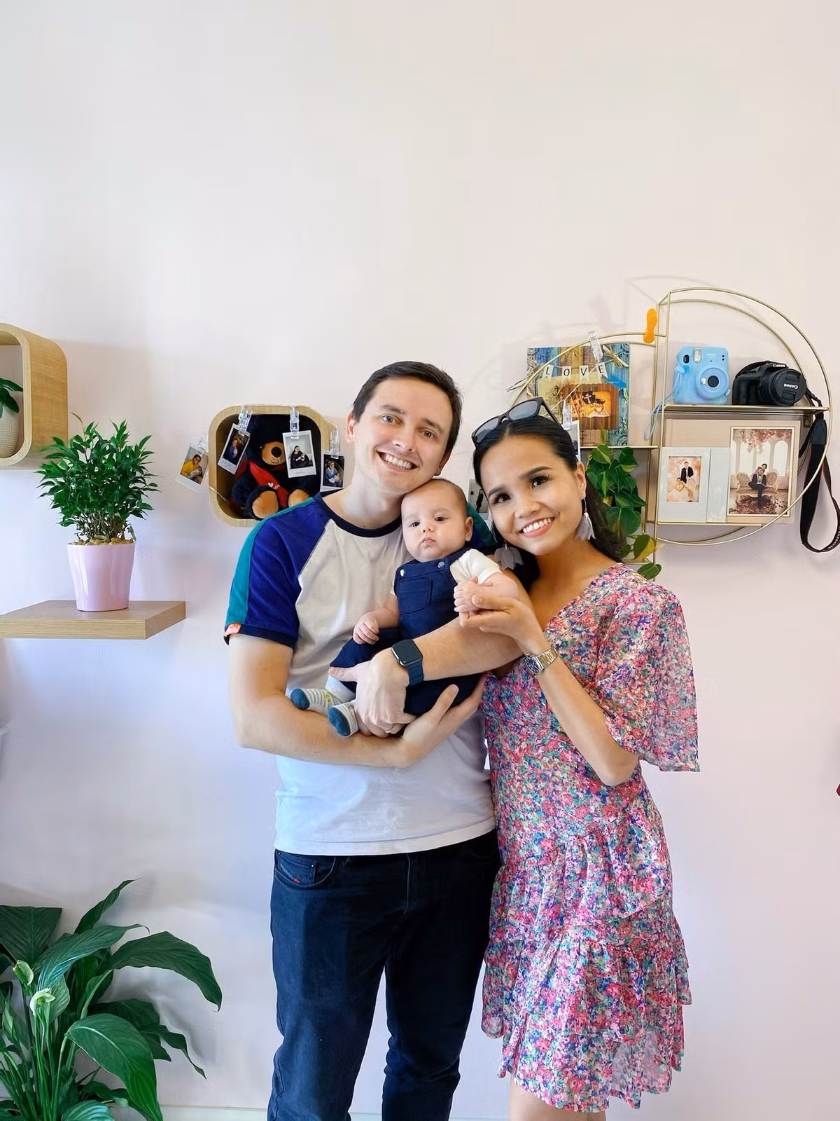 Lâm Vy hiện sở hữu hơn 200.000 lượt theo dõi trên TikTok, với gần 4 triệu lượt yêu thích. Bài đăng thông báo ly hôn của cô nàng trên trang cá nhân hiện nhận về hàng chục nghìn lượt tương tác và bình luận.