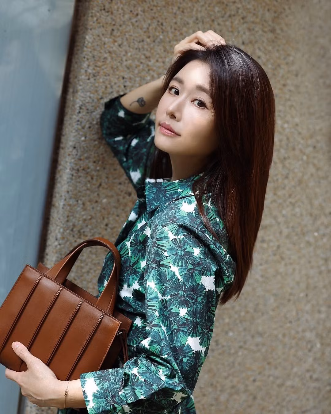 Để duy trì sắc vóc đáng ngưỡng mộ ở tuổi U50, Lâm Tâm Như tiết lộ cô luôn duy trì chế độ tập luyện đều đặn gồm gym, pilates và yoga.
