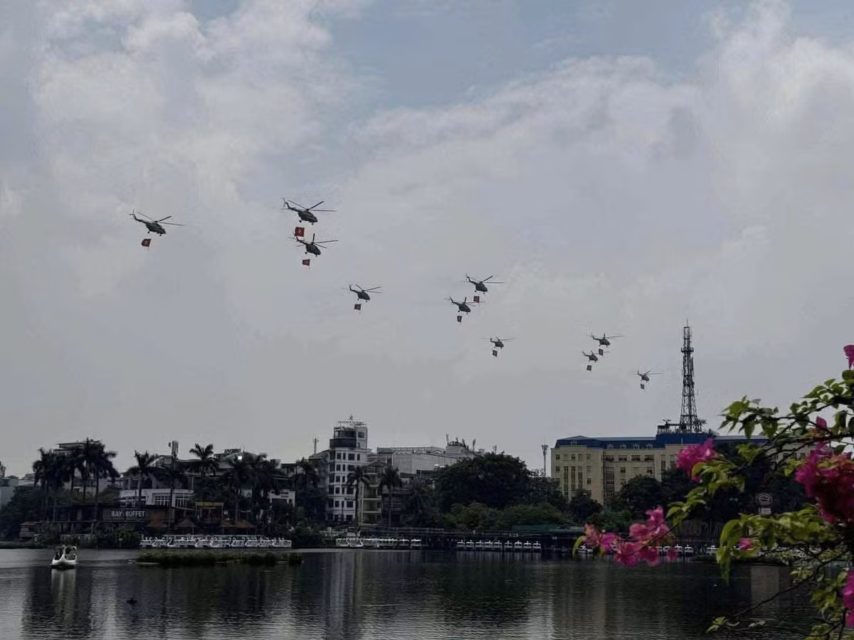 Theo kế hoạch, lực lượng không quân bay chào mừng trong Lễ kỷ niệm 80 năm Cách mạng Tháng Tám và Quốc khánh 2/9 (nhiệm vụ A80) gồm 40 máy bay (cả dự bị). (Ảnh: Tổng hợp)