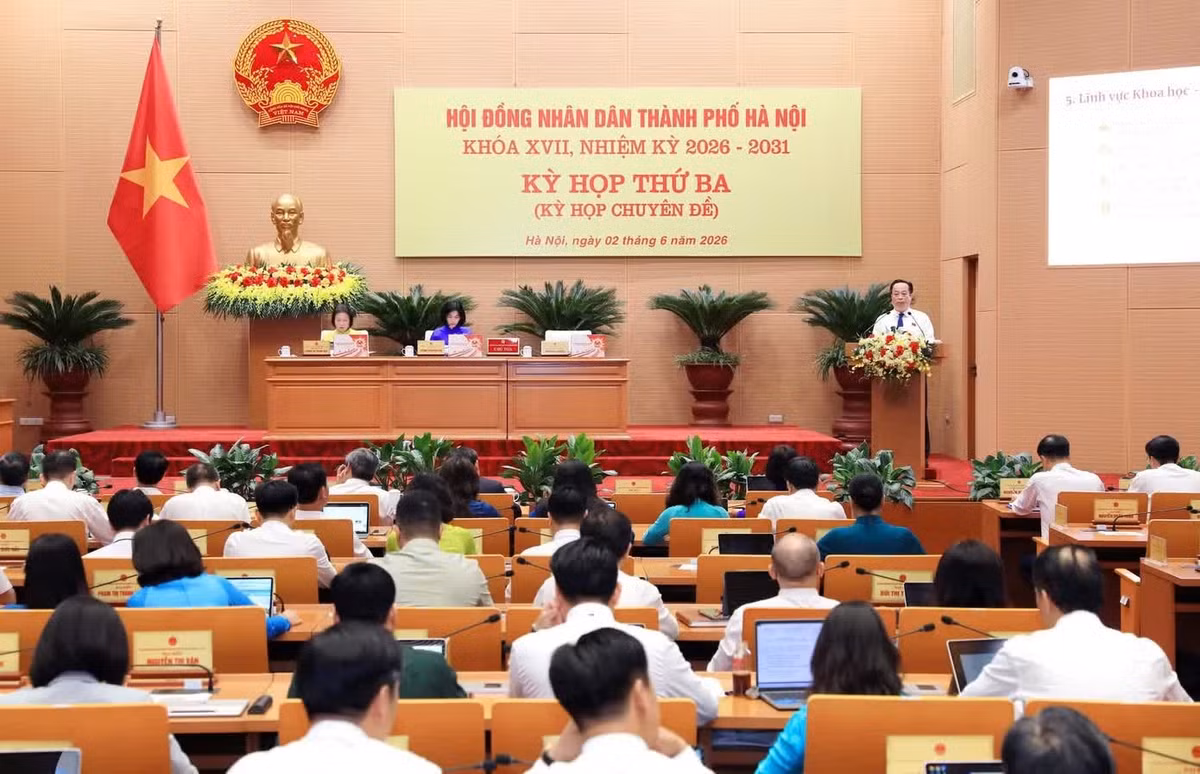 Toàn cảnh kỳ họp thứ 3 ngày 2/6.