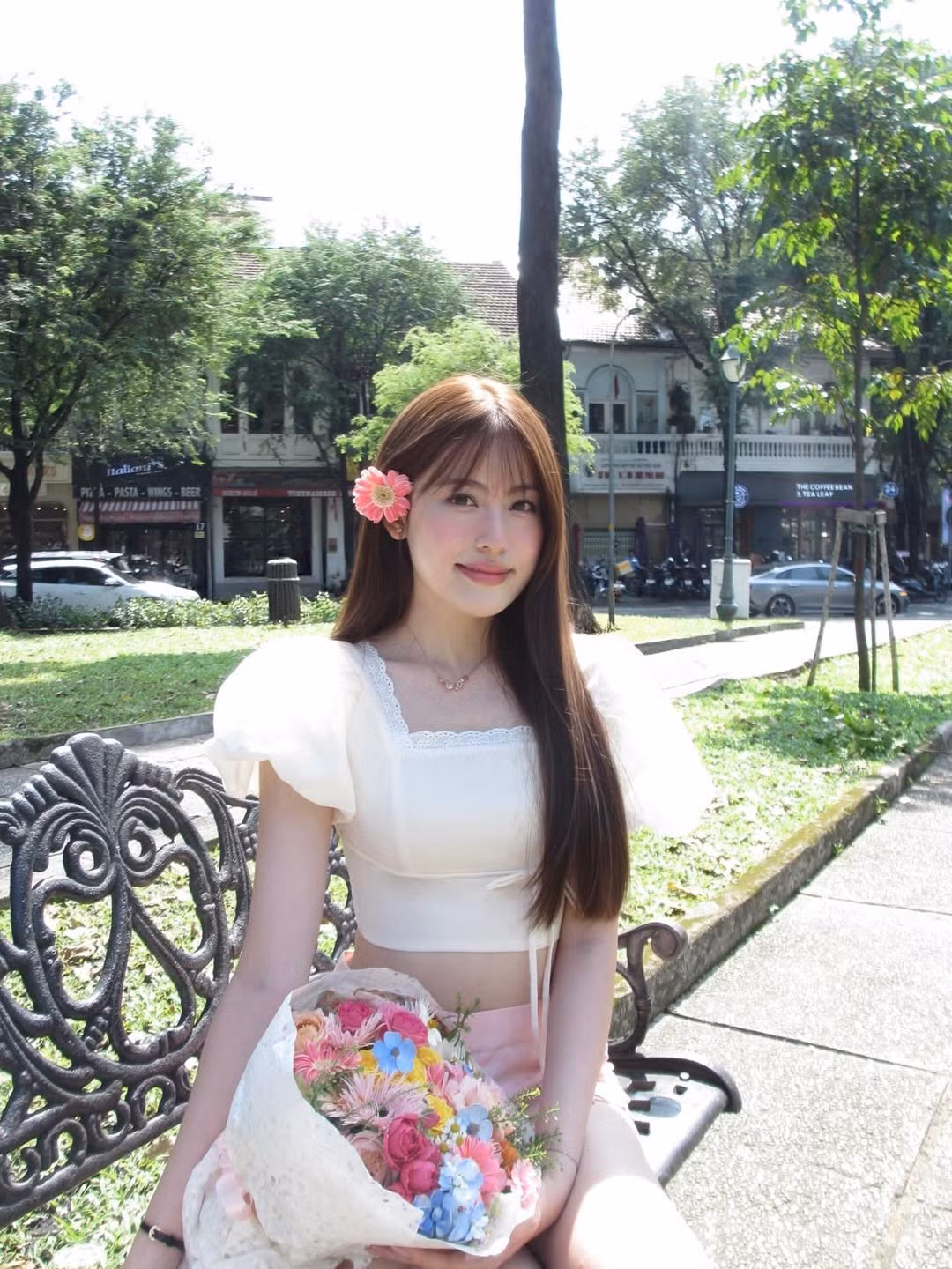 Cô sở hữu lượng người theo dõi "khủng" trên TikTok và Instagram, nơi cô thường xuyên chia sẻ những khoảnh khắc đời thường, du lịch và công việc mẫu ảnh.(Ảnh: IGNV)