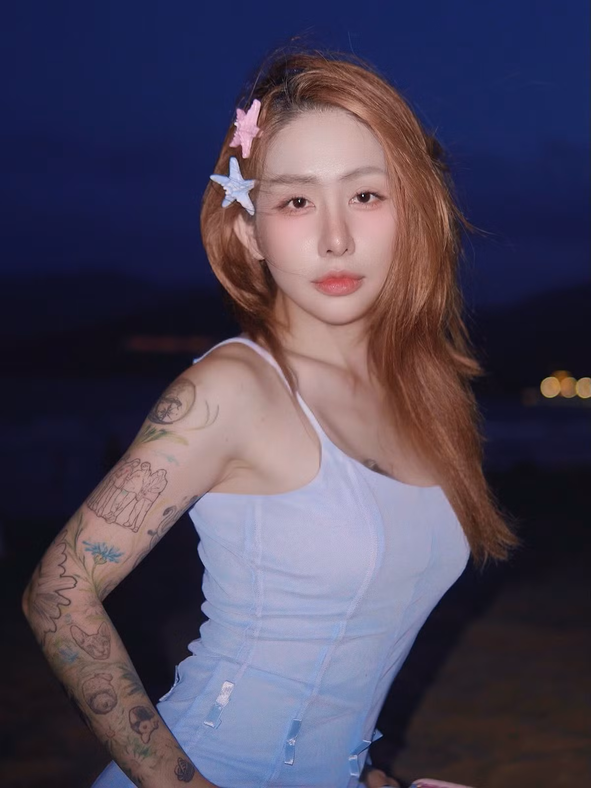 Thời gian gần đây, cô nàng cho ra mắt ca khúc "Em muốn tự do" viral trên mạng xã hội Tiktok.