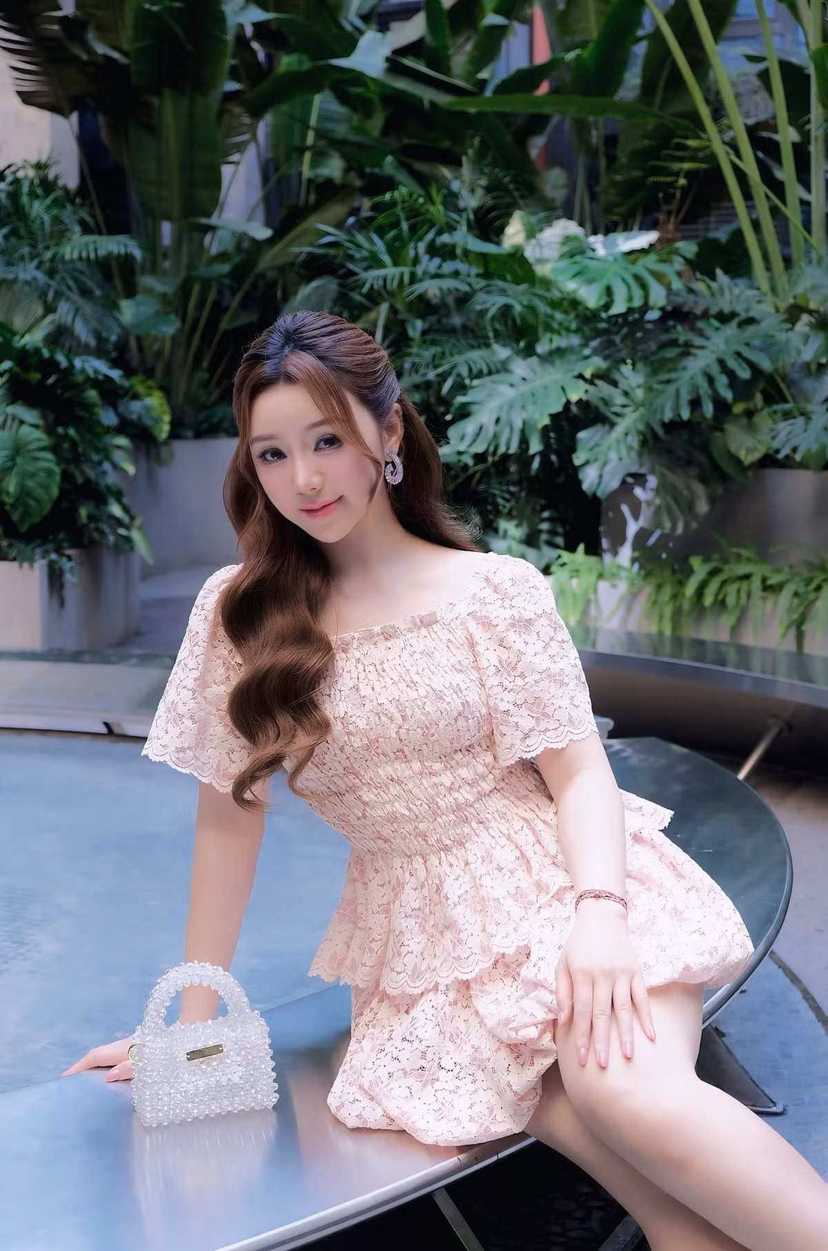 Không chỉ dừng lại ở vẻ ngoài xinh đẹp, Quỳnh Kool còn đang ghi dấu ấn mạnh mẽ trên màn ảnh nhỏ với nhiều vai diễn ấn tượng trong các bộ phim truyền hình Việt.