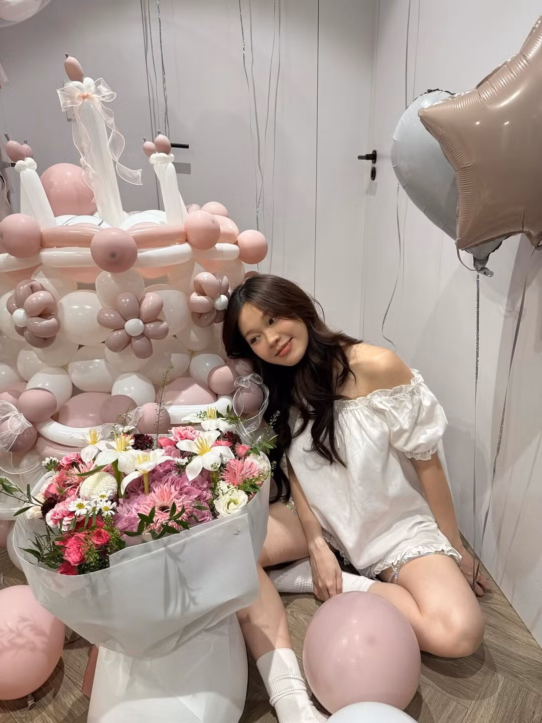 Nàng hot girl gen Z luôn ưu tiên những trang phục thoải mái nhưng vẫn đảm bảo tính thời thượng, được cộng đồng mạng ưu gái gọi với danh xưng "mẹ bầu cực slay". (Ảnh: IGNV)